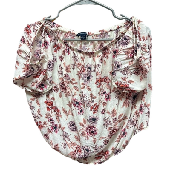 American Eagle cold shoulder top - Picture 2 of 7